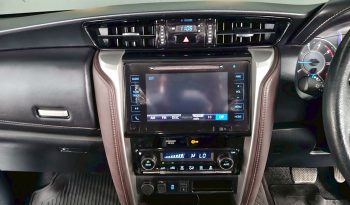 TOYOTA 2WD 2015 2.4V AT FORTUNER SILVER  3512 full