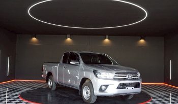 REVO 2WD 2017 2.4J MT SMART CAB SILVER  355 full