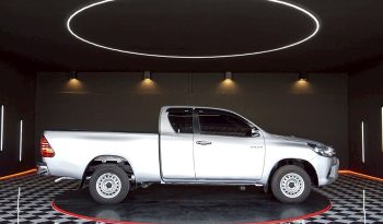 REVO 2WD 2017 2.4J MT SMART CAB SILVER  355 full