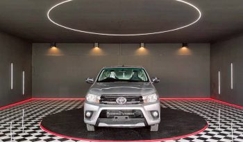 REVO 2WD 2019 2.4J MT STANDARD SILVER  375 full