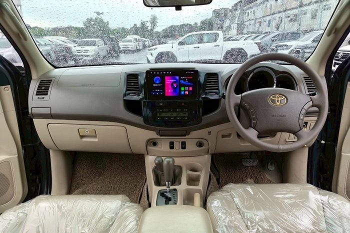 TOYOTA 4WD 2006 3.0V AT FORTUNER DARK GREY  4672 full