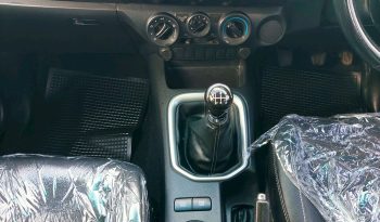 REVO 2WD 2019 2.4E MT SMART CAB SILVER  4839 full