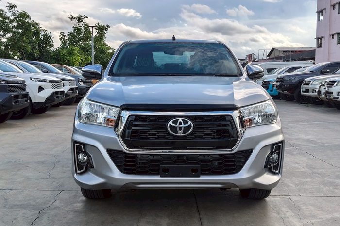 REVO 2WD 2019 2.4E MT SMART CAB SILVER  4839 full