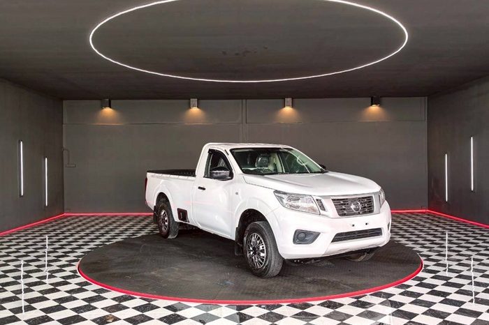 NISSAN 2020 2WD 2.5 MT SINGLE CAB WHITE 4923 full