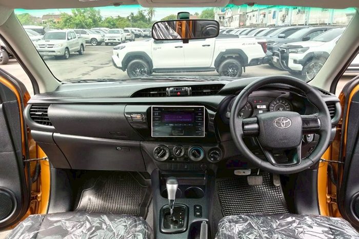 REVO 4WD 2017 2.4J AT SMART CAB ORANGE  4967 full