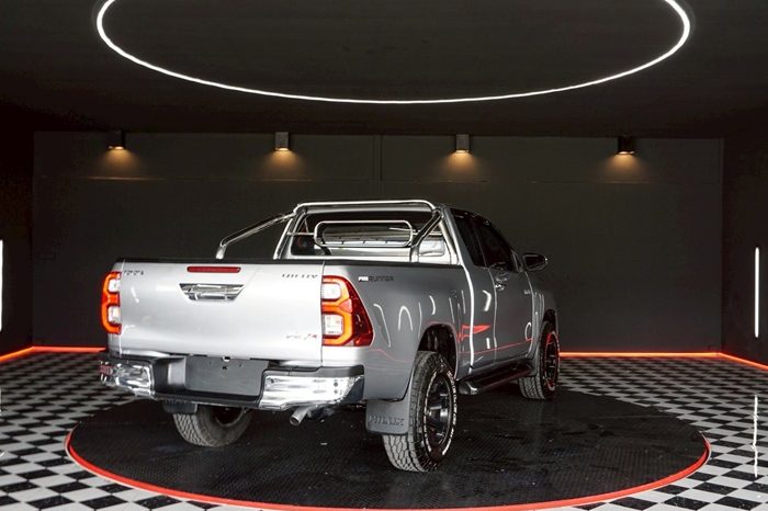 REVO PRE 2022 2.4 MID AT SAMRT CAB SILVER  5153 full