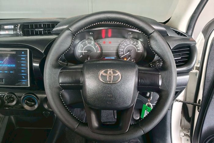 REVO 2WD 2019 2.4J MT SMART CAB WHITE  5281 full
