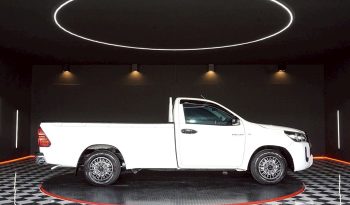 REVO 2WD 2021 2.4J MT STANDARD WHITE  5869 full
