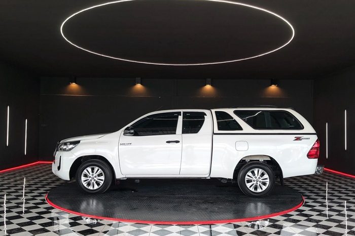 REVO 2WD 2022 2.4 ENTRY AT SMART CAB WHITE  6314 full