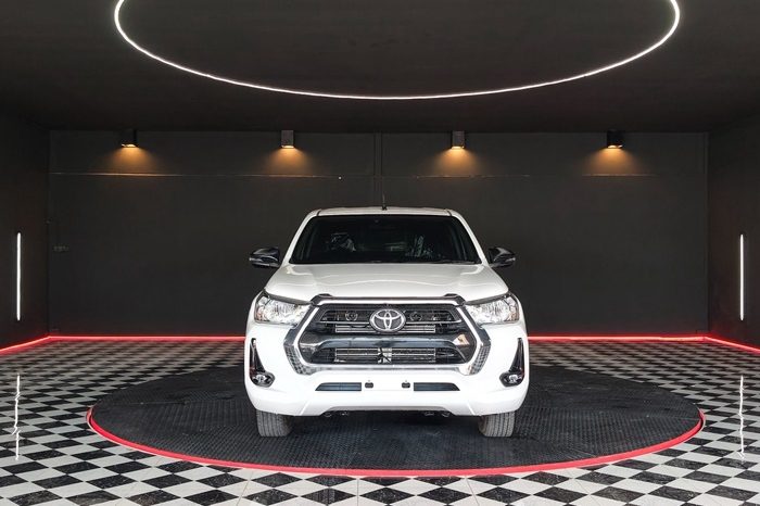 REVO 2WD 2022 2.4 ENTRY AT SMART CAB WHITE  6314 full