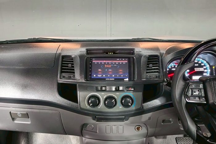 VIGO 4WD 2014 2.7J AT SMART CAB SILVER  6425 full