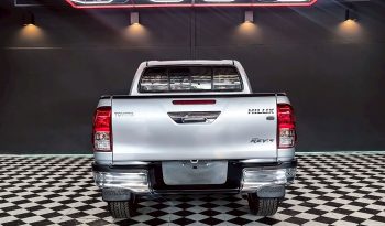 REVO PRE 2019 2.4E AT DOUBLE CAB SILVER  6641 full