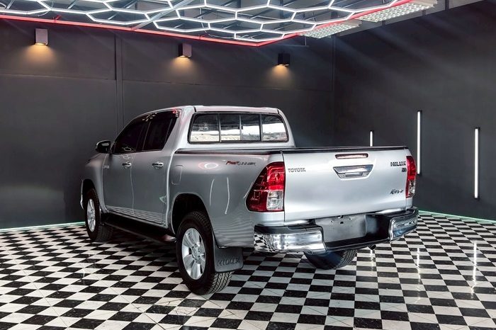 REVO PRE 2019 2.4E AT DOUBLE CAB SILVER  6641 full
