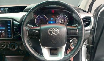 REVO PRE 2019 2.4E AT DOUBLE CAB SILVER  6641 full