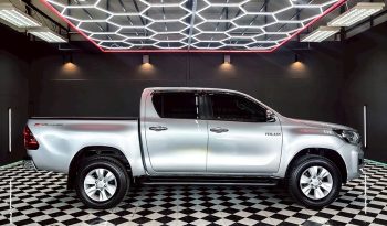 REVO PRE 2019 2.4E AT DOUBLE CAB SILVER  6641 full