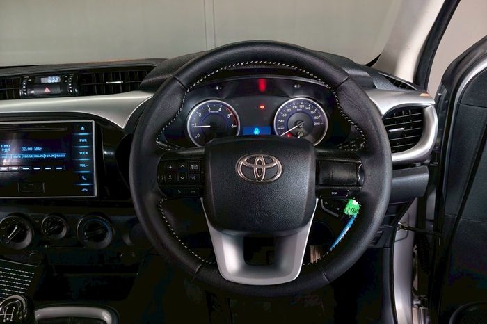 REVO 2WD 2019 2.4E MT SMART CAB SILVER  6783 full