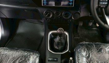 REVO 2WD 2019 2.4E MT SMART CAB SILVER  6783 full