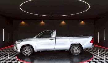 REVO 2WD 2016 2.4J MT STANDARD SILVER  692 full