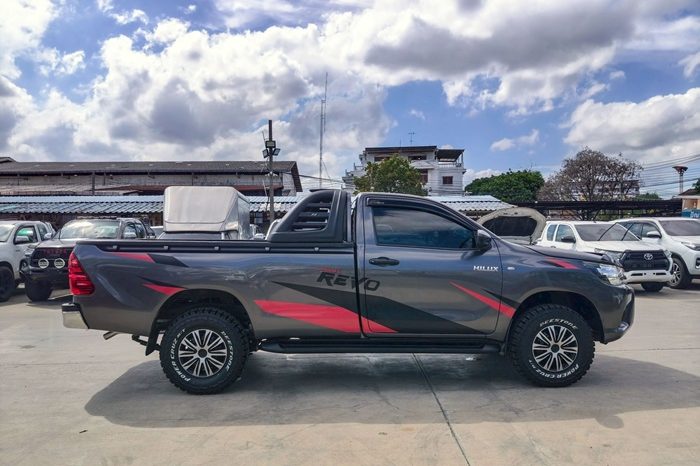 REVO 2WD 2020 2.4J MT STANDARD DARK GREY  6991 full