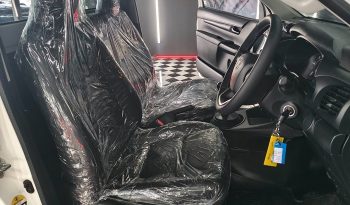 REVO 4WD 2021 2.8 ENTRY MT STANDARD WHITE  7081 full