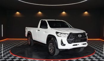 REVO 4WD 2021 2.8 ENTRY MT STANDARD WHITE  7081 full