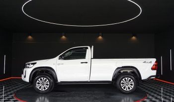 REVO 4WD 2021 2.8 ENTRY MT STANDARD WHITE  7096 full