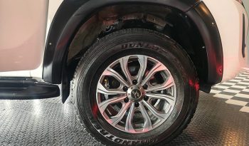 REVO 4WD 2021 2.8 ENTRY MT STANDARD WHITE  7096 full