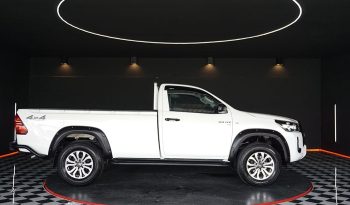 REVO 4WD 2021 2.8 ENTRY MT STANDARD WHITE  7096 full
