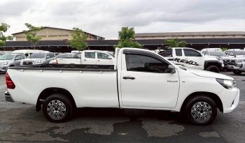 REVO 2WD 2020 2.4J MT STANDARD WHITE  7202 full