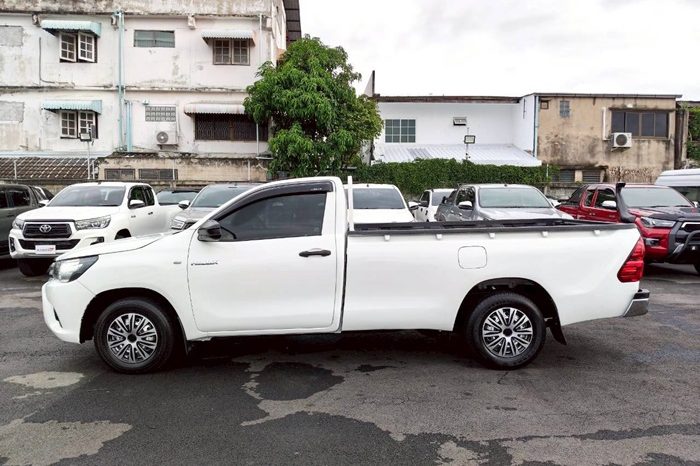 REVO 2WD 2020 2.4J MT STANDARD WHITE  7202 full