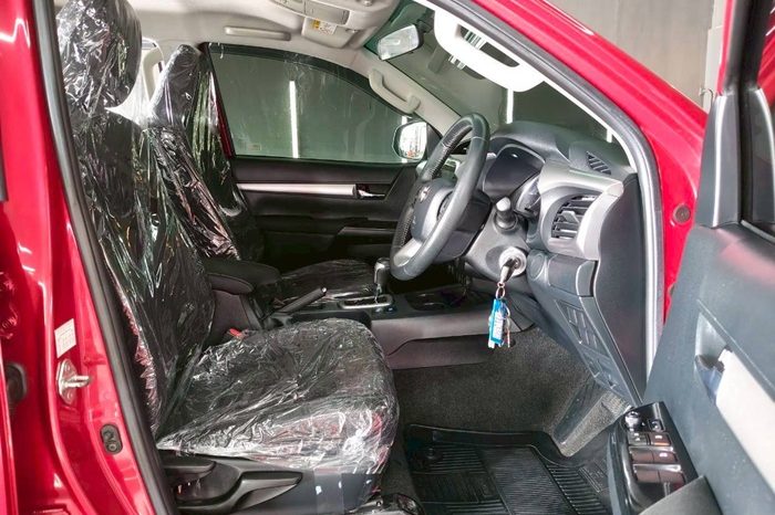 ROCCO PRE 2019 2.4E AT DOUBLE CAB RED  7329 full