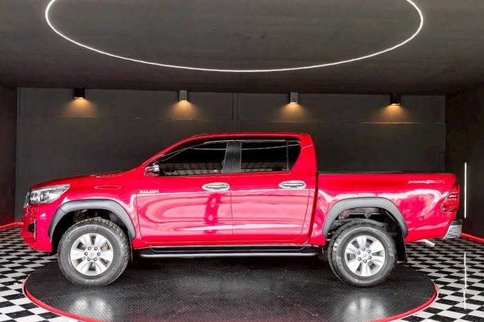 ROCCO PRE 2019 2.4E AT DOUBLE CAB RED  7329 full