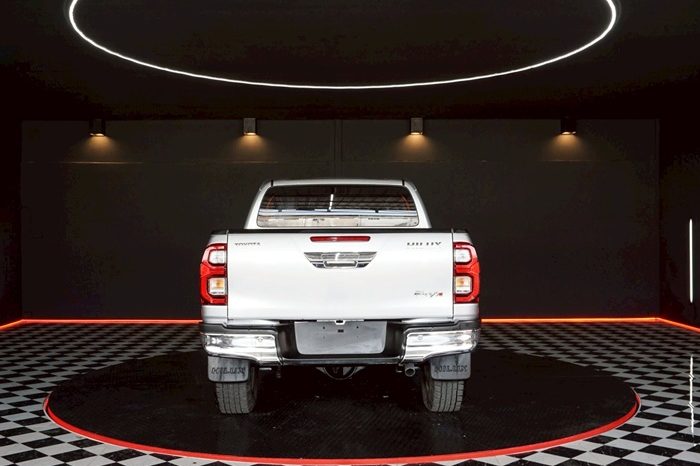 REVO PRE 2020 2.4 ENTRY AT DOUBLE CAB SILVER  7358 full