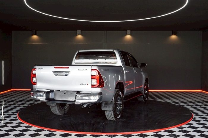 REVO PRE 2020 2.4 ENTRY AT DOUBLE CAB SILVER  7358 full