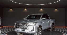 REVO PRE 2020 2.4 ENTRY AT DOUBLE CAB SILVER  7359