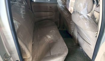 VIGO 2WD 2005 3.0G AT DOUBLE CAB SILVER  8454 full