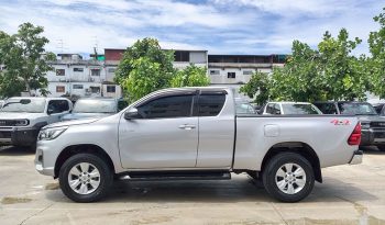 REVO 4WD 2018 2.4E MT SMART CAB SILVER  9254 full