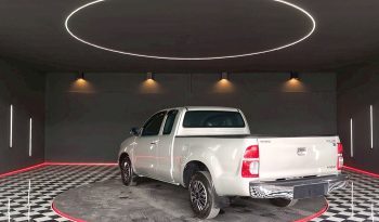VIGO 2WD 2011 2.7J MT SMART CAB SILVER 9470 full