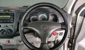 VIGO 2WD 2011 2.7J MT SMART CAB SILVER 9470 full