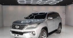 TOYOTA 4WD 2016 2.8V AT FORTUNER SILVER  9872