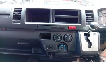 TOYOTA 2WD 2019 3.0 AT COMMUTER SILVER  6745 full