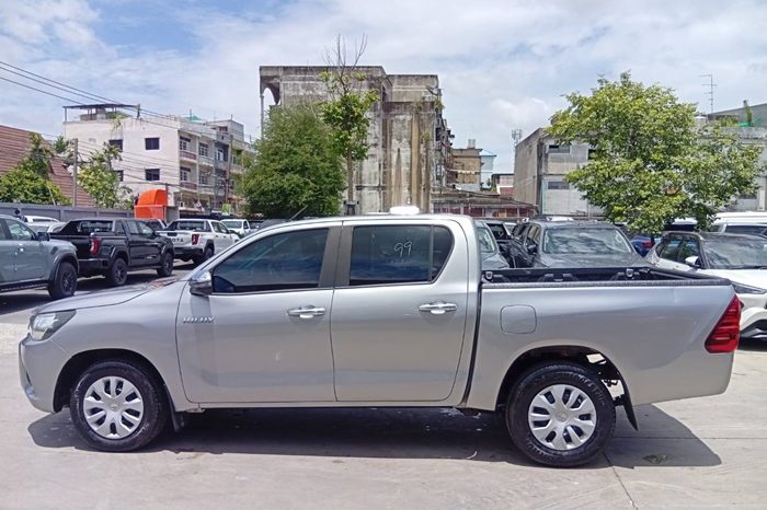 REVO 2WD 2017 2.4J MT DOUBLE CAB SILVER  8966 full