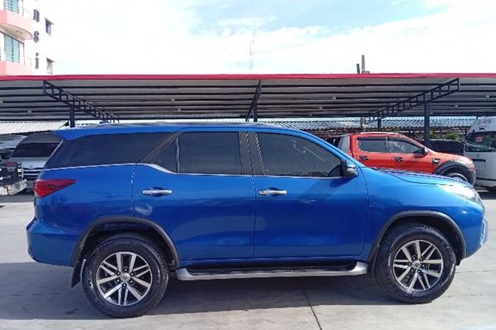 TOYOTA 4WD 2019 2.8V AT FORTUNER BLUE  6634 full