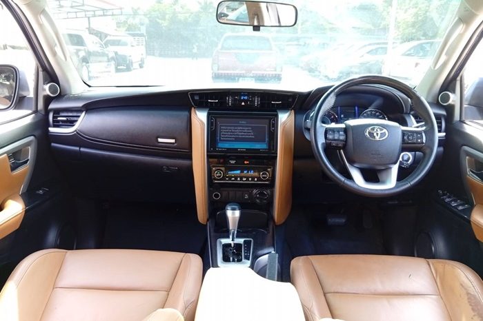 TOYOTA 4WD 2019 2.8V AT FORTUNER BLUE  6634 full