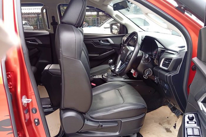 ISUZU 4WD 2020 3.0 AT DOUBLE CAB ORANGE  3513 full