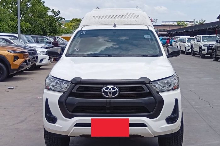REVO 4WD 2021 2.8 ENTRY MT STANDARD WHITE  7629 full