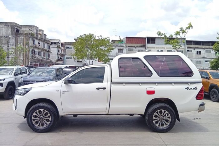 REVO 4WD 2021 2.8 ENTRY MT STANDARD WHITE  7629 full