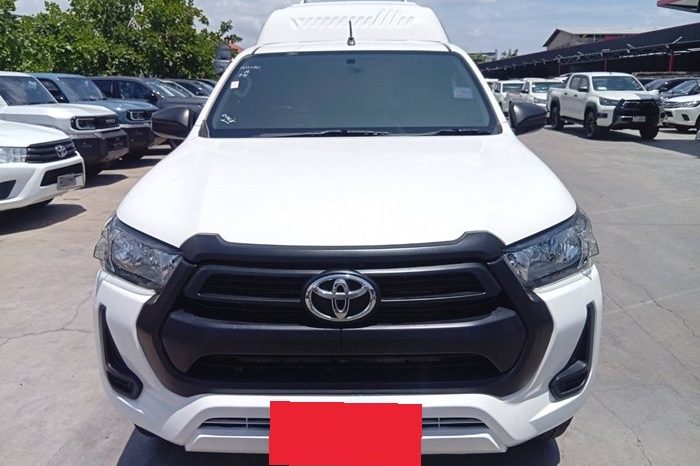 REVO 4WD 2021 2.8 ENTRY MT STANDARD WHITE  4609 full