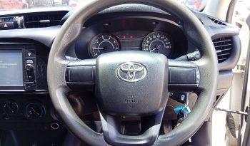 REVO 4WD 2021 2.8 ENTRY MT STANDARD WHITE  4609 full