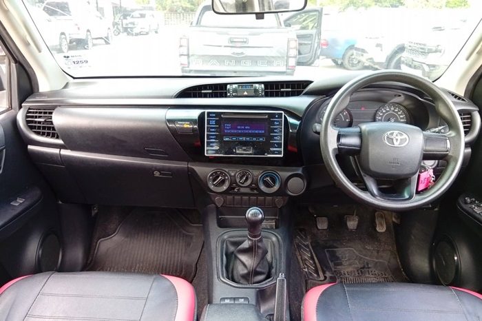 REVO 2WD 2020 2.4J MT SMART CAB SILVER  9687 full